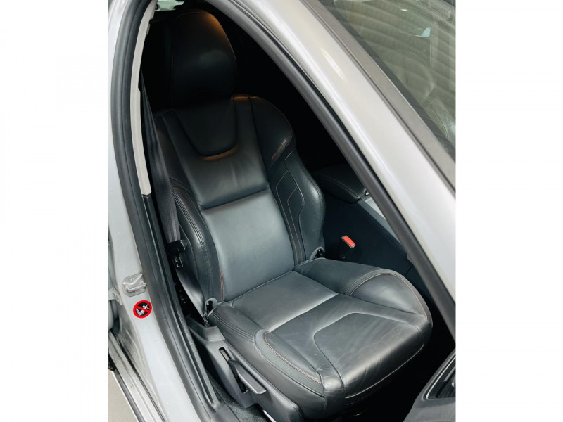 Photo 14 de l'offre de VOLVO V60  D2 115 ch Stop&Start Ocean Race à 13990€ chez Occasions Champenoises
