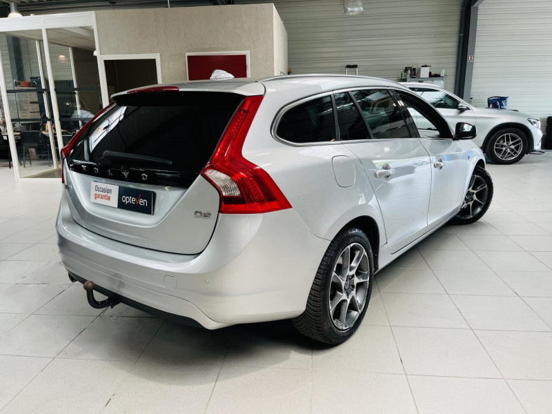 Photo 17 de l'offre de VOLVO V60  D2 115 ch Stop&Start Ocean Race à 13990€ chez Occasions Champenoises