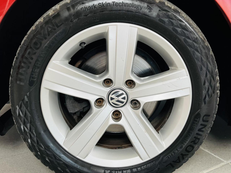 Photo 17 de l'offre de VOLKSWAGEN GOLF 1.2 TSI 105 Highline DSG7 à 11990€ chez Occasions Champenoises
