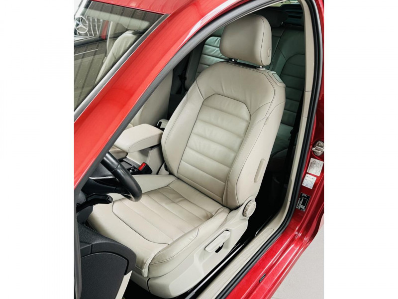 Photo 8 de l'offre de VOLKSWAGEN GOLF 1.2 TSI 105 Highline DSG7 à 11990€ chez Occasions Champenoises