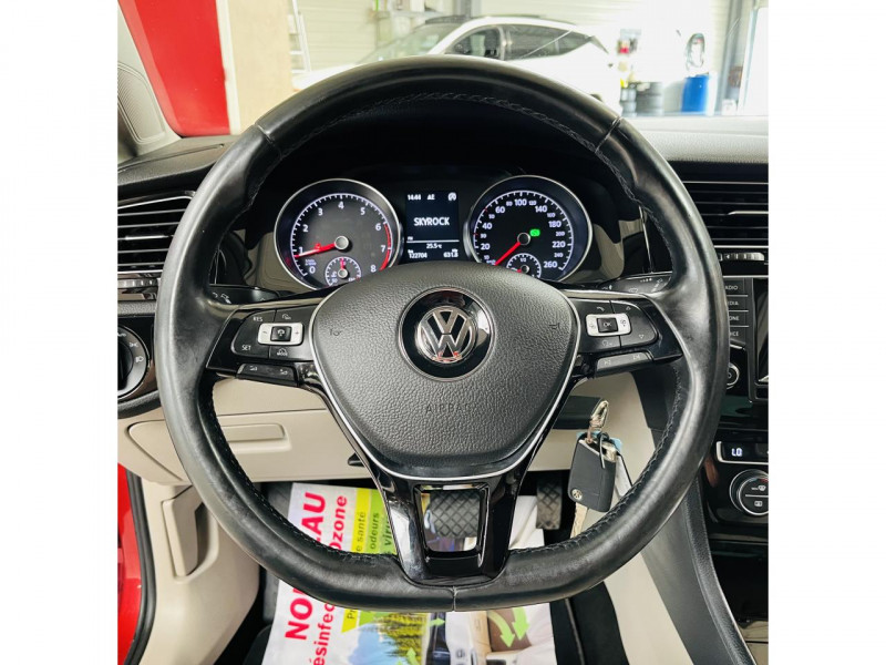 Photo 4 de l'offre de VOLKSWAGEN GOLF 1.2 TSI 105 Highline DSG7 à 11990€ chez Occasions Champenoises