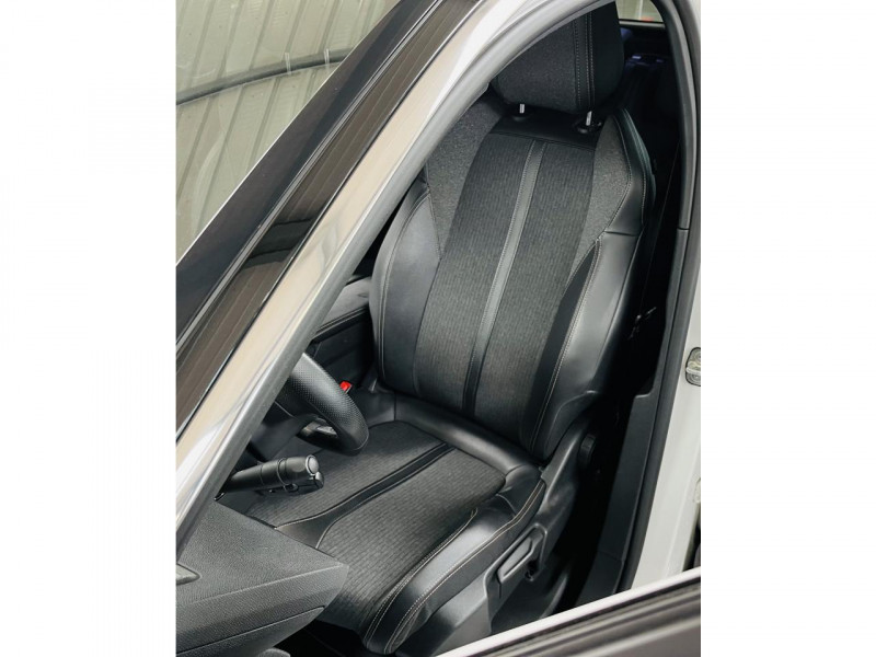 Photo 9 de l'offre de PEUGEOT 3008  BlueHDi 130ch S&S BVM6 GT Line à 16990€ chez Occasions Champenoises
