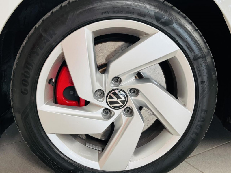 Photo 18 de l'offre de VOLKSWAGEN GOLF 1.4 Hybrid Rechargeable 245 DSG6 GTE à 21990€ chez Occasions Champenoises