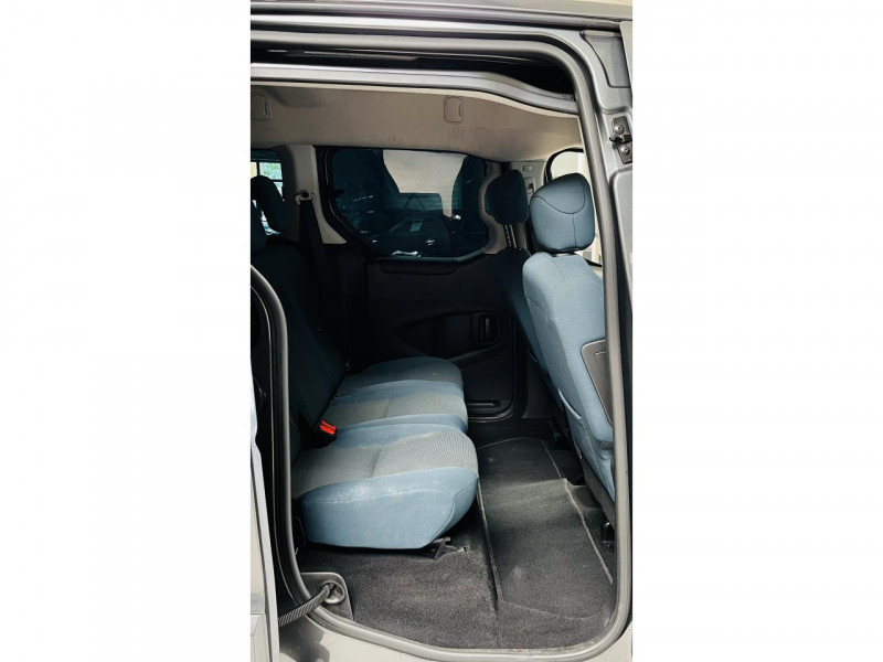 Photo 12 de l'offre de CITROEN BERLINGO BlueHDi 100 BVM5 Feel à 14490€ chez Occasions Champenoises