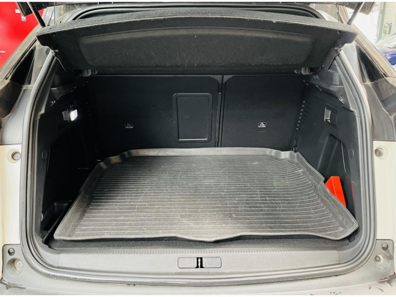 Photo 12 de l'offre de PEUGEOT 3008  BlueHDi 130ch S&S BVM6 GT Line à 16990€ chez Occasions Champenoises