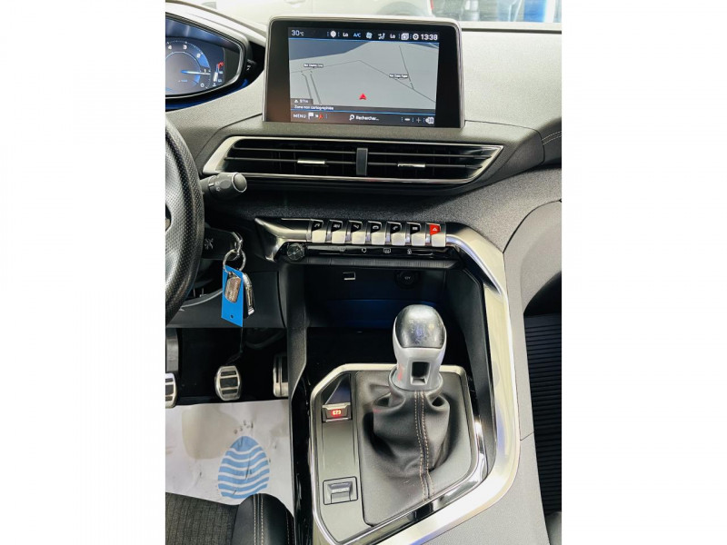 Photo 6 de l'offre de PEUGEOT 3008  BlueHDi 130ch S&S BVM6 GT Line à 16990€ chez Occasions Champenoises