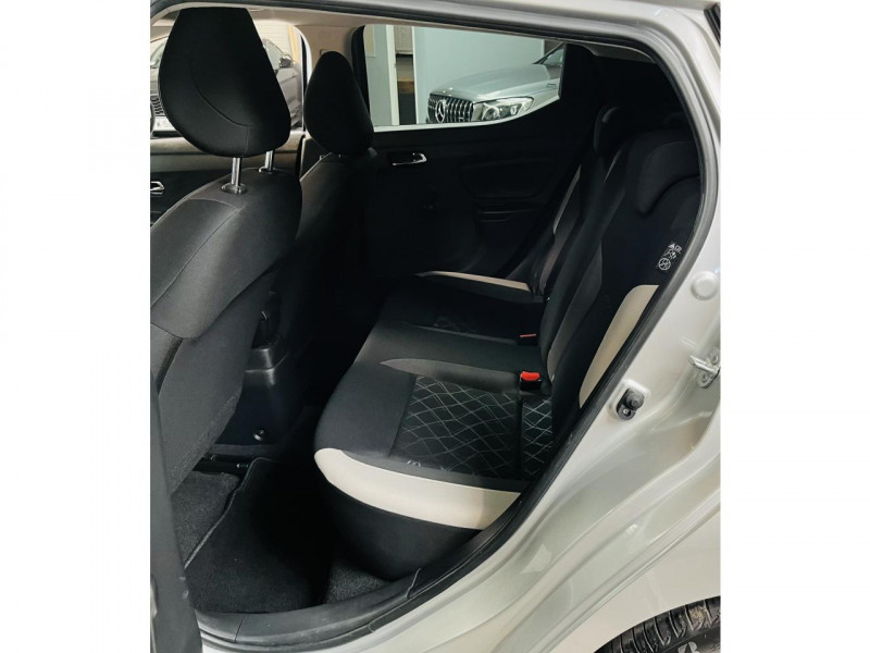 Photo 10 de l'offre de NISSAN MICRA 2018 Micra dCi 90 Acenta à 10990€ chez Occasions Champenoises