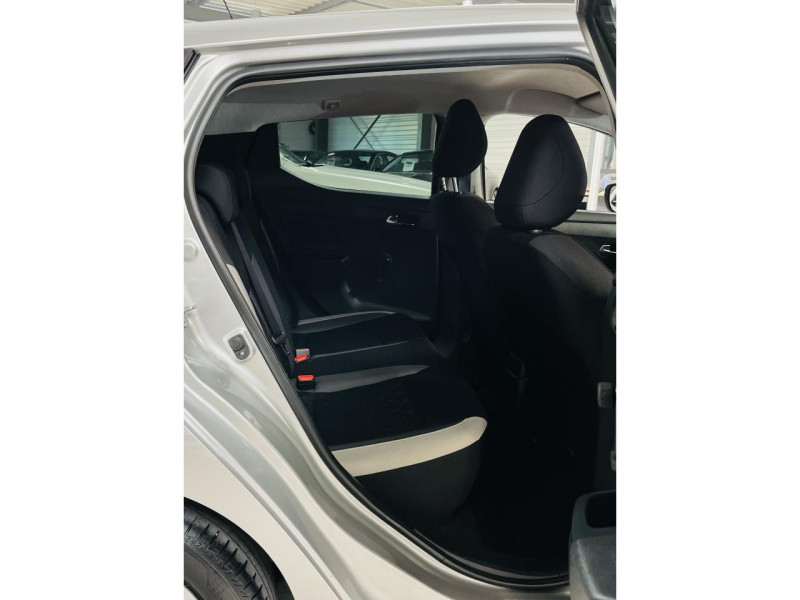Photo 12 de l'offre de NISSAN MICRA 2018 Micra dCi 90 Acenta à 10990€ chez Occasions Champenoises