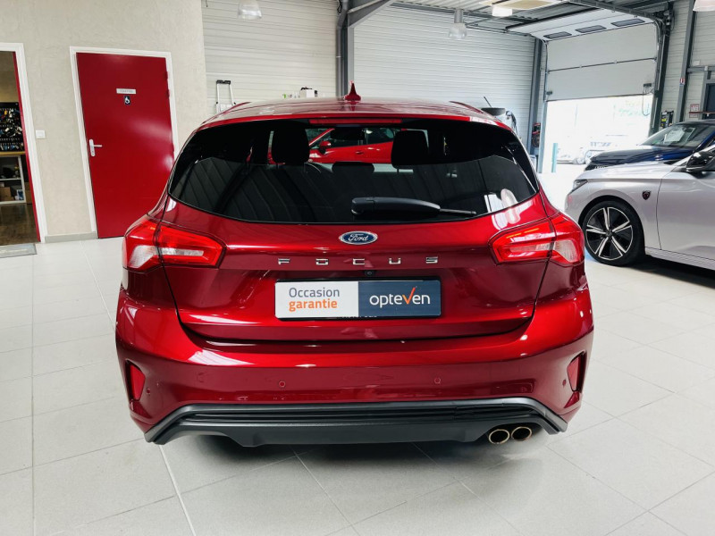 Photo 19 de l'offre de FORD FOCUS 1.5 EcoBoost 182 S&S BVA8 ST Line à 18990€ chez Occasions Champenoises