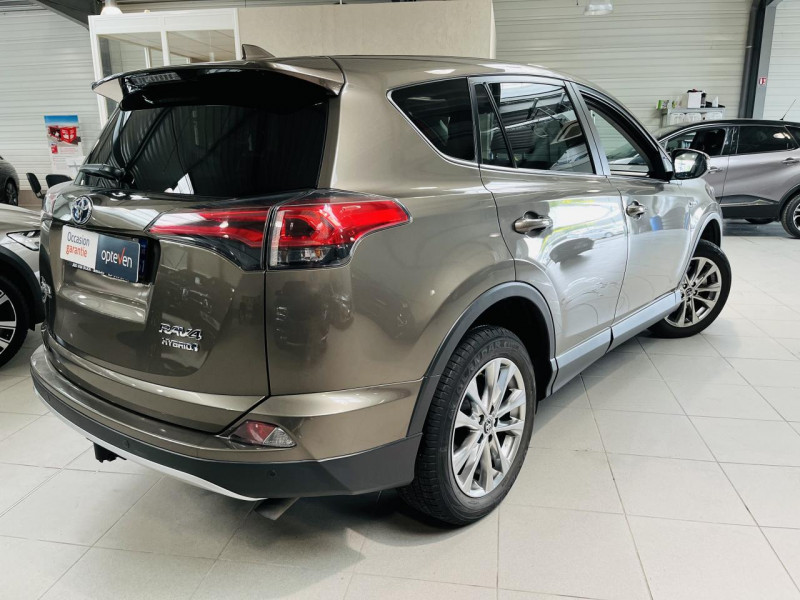 Photo 20 de l'offre de TOYOTA RAV4 HYBRIDE 197ch 2WD Lounge à 22990€ chez Occasions Champenoises