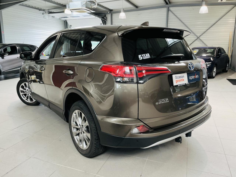 Photo 18 de l'offre de TOYOTA RAV4 HYBRIDE 197ch 2WD Lounge à 22990€ chez Occasions Champenoises