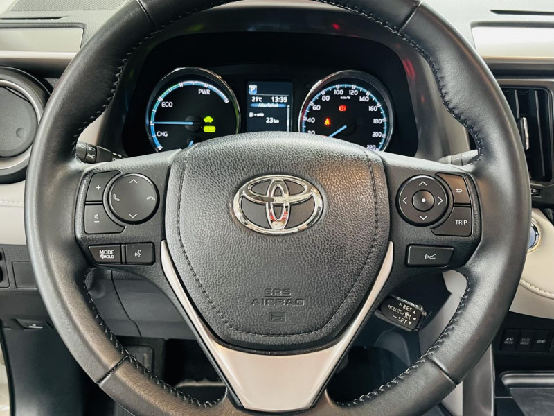 Photo 5 de l'offre de TOYOTA RAV4 HYBRIDE 197ch 2WD Lounge à 22990€ chez Occasions Champenoises