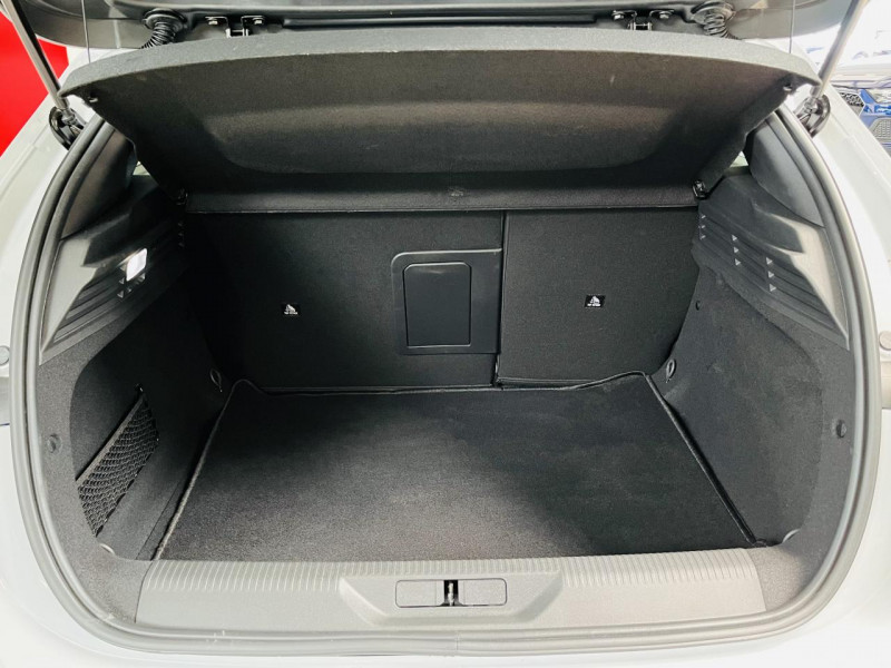 Photo 12 de l'offre de PEUGEOT 308  BlueHDi 130ch S&S EAT8 Allure Pack à 23990€ chez Occasions Champenoises