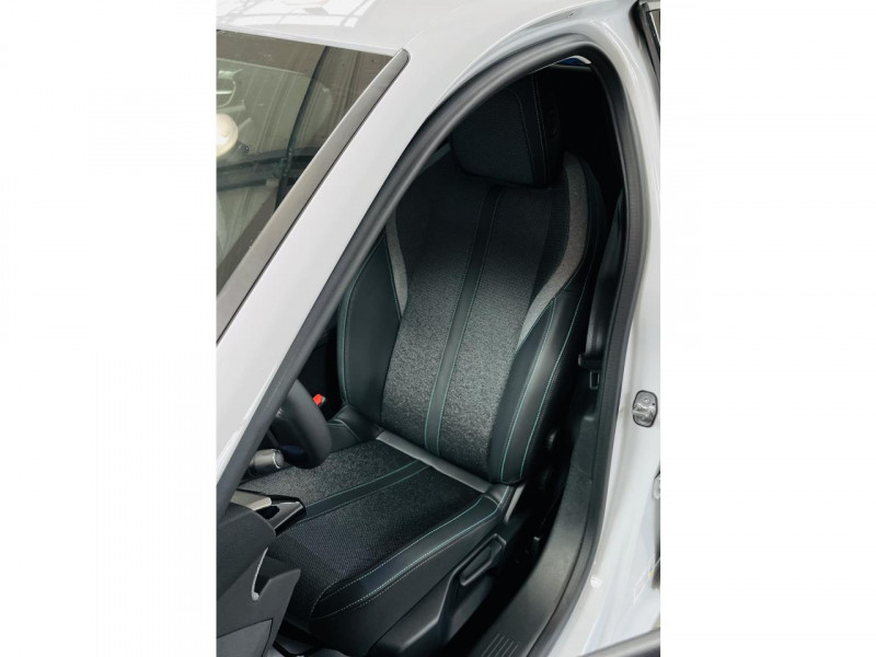 Photo 9 de l'offre de PEUGEOT 308  BlueHDi 130ch S&S EAT8 Allure Pack à 23990€ chez Occasions Champenoises