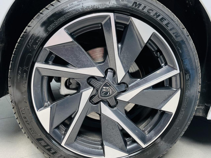 Photo 22 de l'offre de PEUGEOT 308  BlueHDi 130ch S&S EAT8 Allure Pack à 23990€ chez Occasions Champenoises