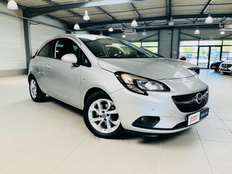 Opel CORSA 1.4 Turbo 100 ch Design 120 ans ESSENCE Gris métallisé Occasion à vendre