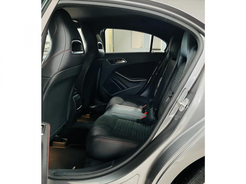 Photo 11 de l'offre de MERCEDES-BENZ CLASSE A 180 Fascination à 17490€ chez Occasions Champenoises