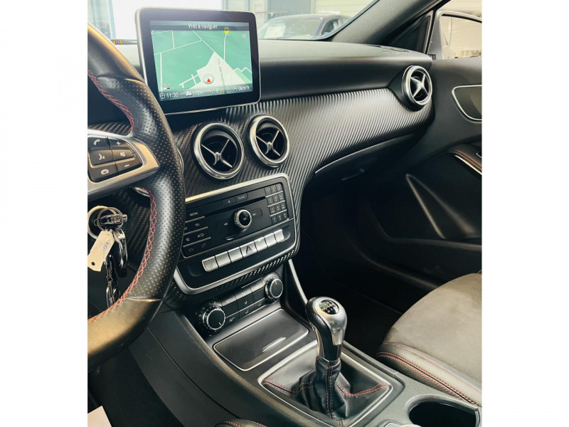 Photo 5 de l'offre de MERCEDES-BENZ CLASSE A 180 Fascination à 17490€ chez Occasions Champenoises