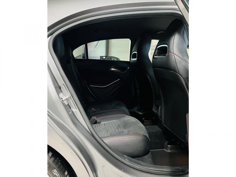 Photo 13 de l'offre de MERCEDES-BENZ CLASSE A 180 Fascination à 17490€ chez Occasions Champenoises