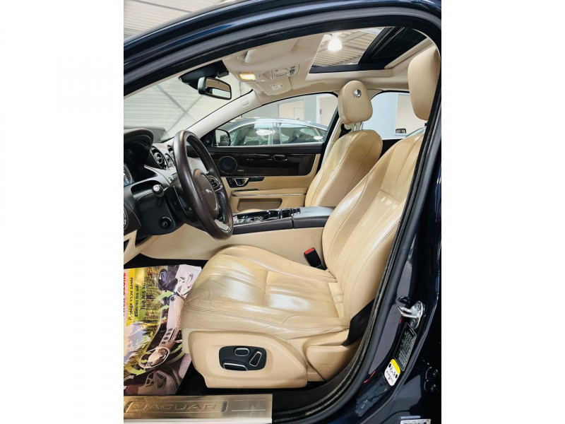 Photo 11 de l'offre de JAGUAR XJ V6 3.0 275 Portfolio BVA 8 à 24990€ chez Occasions Champenoises