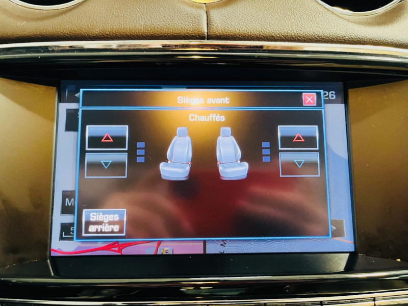 Photo 8 de l'offre de JAGUAR XJ V6 3.0 275 Portfolio BVA 8 à 24990€ chez Occasions Champenoises