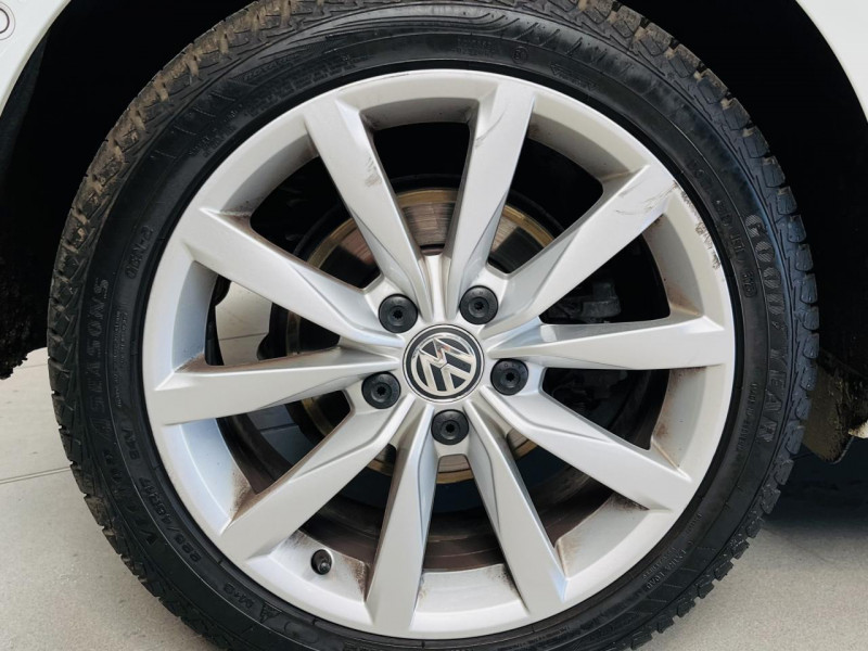 Photo 21 de l'offre de VOLKSWAGEN GOLF 1.5 TSI 150 EVO BlueMotion Technology DSG7 Carat à 17990€ chez Occasions Champenoises