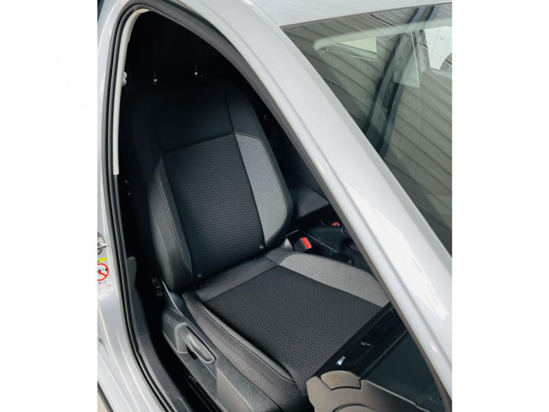 Photo 14 de l'offre de VOLKSWAGEN TAIGO  1.0 TSI 116 DSG7 Life à 20990€ chez Occasions Champenoises