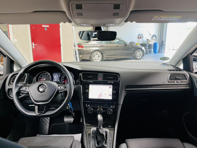 Photo 3 de l'offre de VOLKSWAGEN GOLF 1.5 TSI 150 EVO BlueMotion Technology DSG7 Carat à 17990€ chez Occasions Champenoises