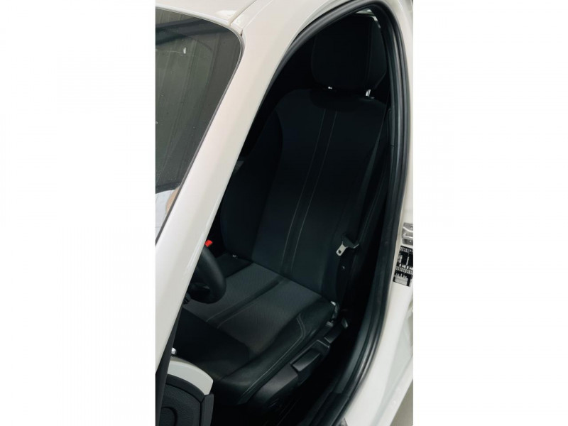 Photo 7 de l'offre de BMW SERIE 1  120i 177 ch F20 LCI Lounge à 15990€ chez Occasions Champenoises