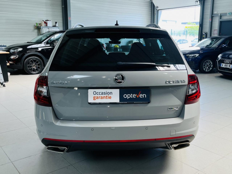 Photo 20 de l'offre de SKODA OCTAVIA COMBI 2.0 TSI 245 ch DSG7 RS à 22990€ chez Occasions Champenoises