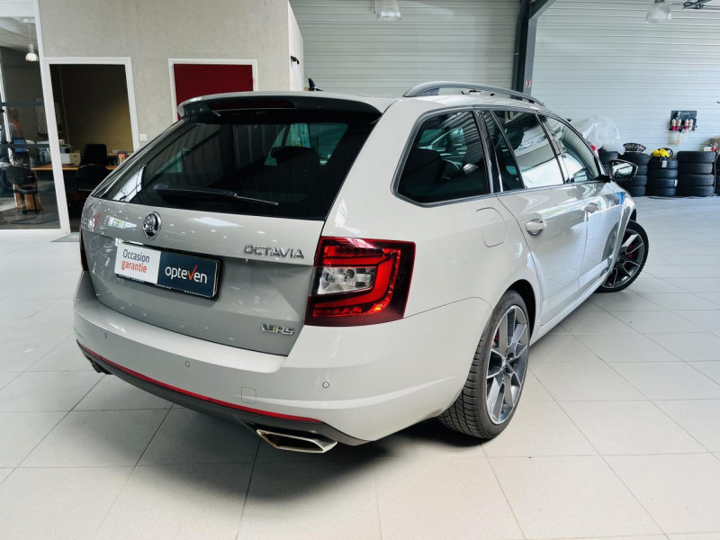 Photo 21 de l'offre de SKODA OCTAVIA COMBI 2.0 TSI 245 ch DSG7 RS à 22990€ chez Occasions Champenoises