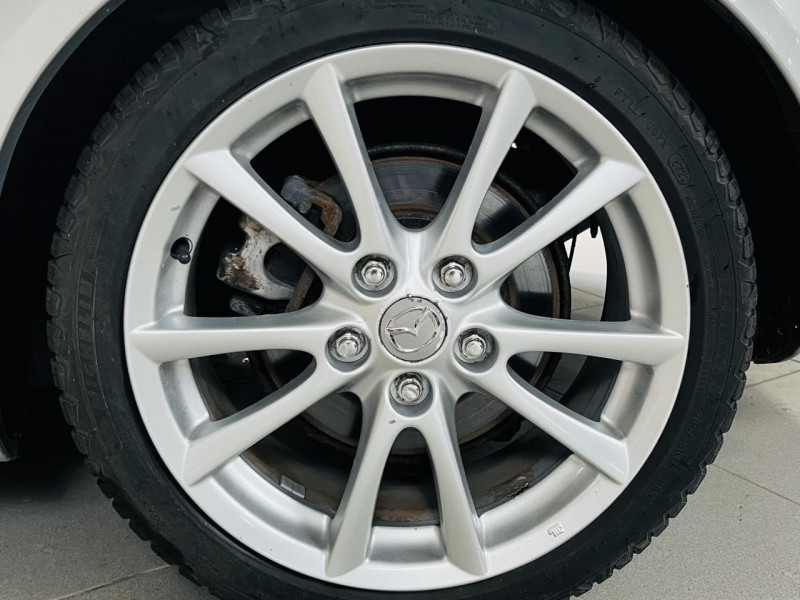 Photo 22 de l'offre de MAZDA MX-5 2.0i MZR 160 Niseko à 14490€ chez Occasions Champenoises