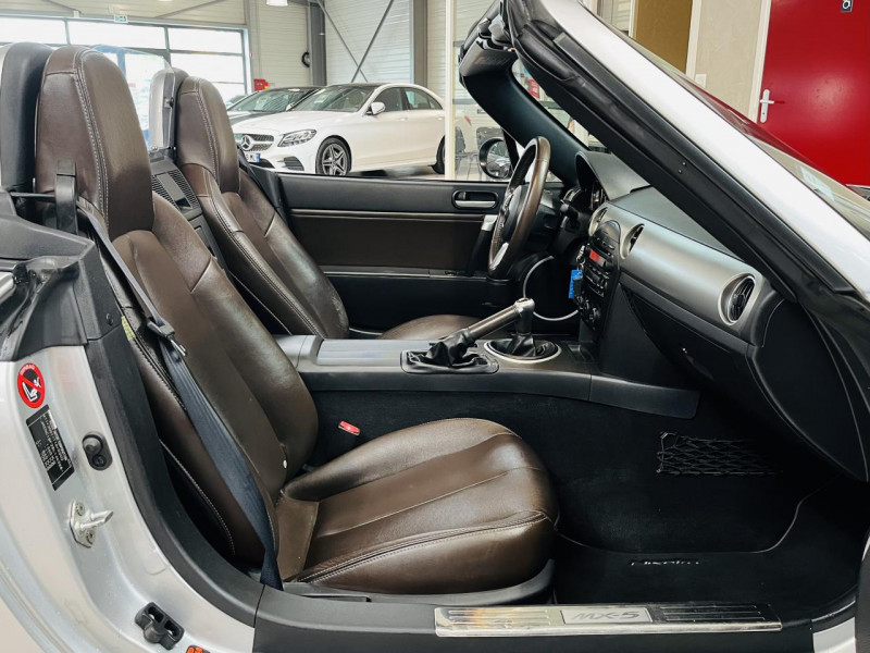 Photo 13 de l'offre de MAZDA MX-5 2.0i MZR 160 Niseko à 14490€ chez Occasions Champenoises