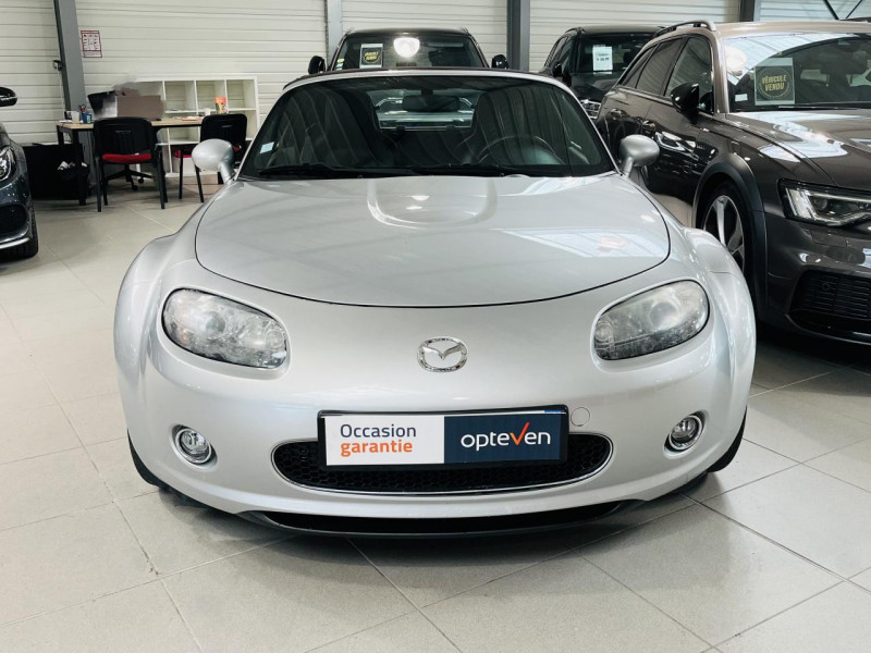 Photo 4 de l'offre de MAZDA MX-5 2.0i MZR 160 Niseko à 14490€ chez Occasions Champenoises