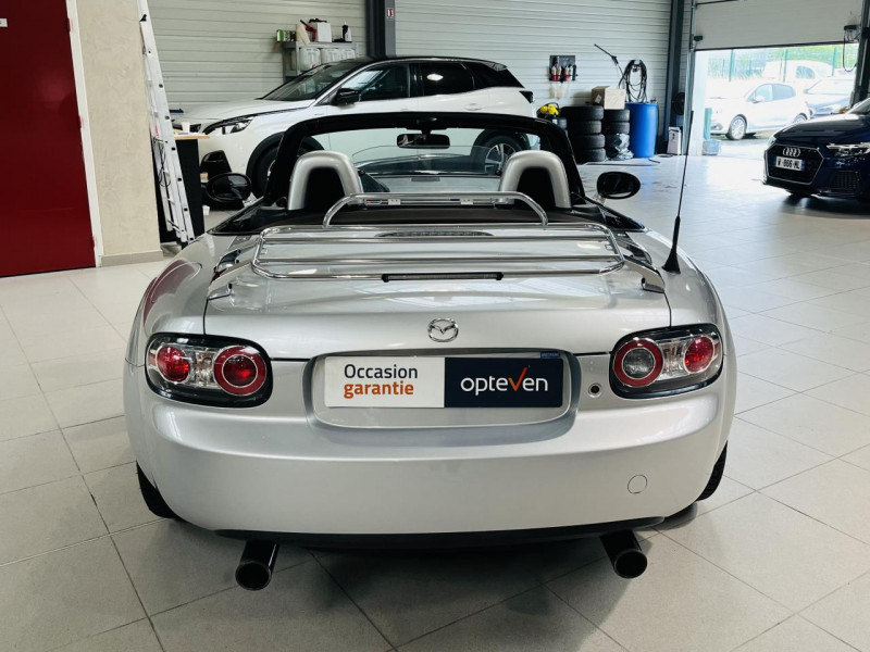Photo 17 de l'offre de MAZDA MX-5 2.0i MZR 160 Niseko à 14490€ chez Occasions Champenoises