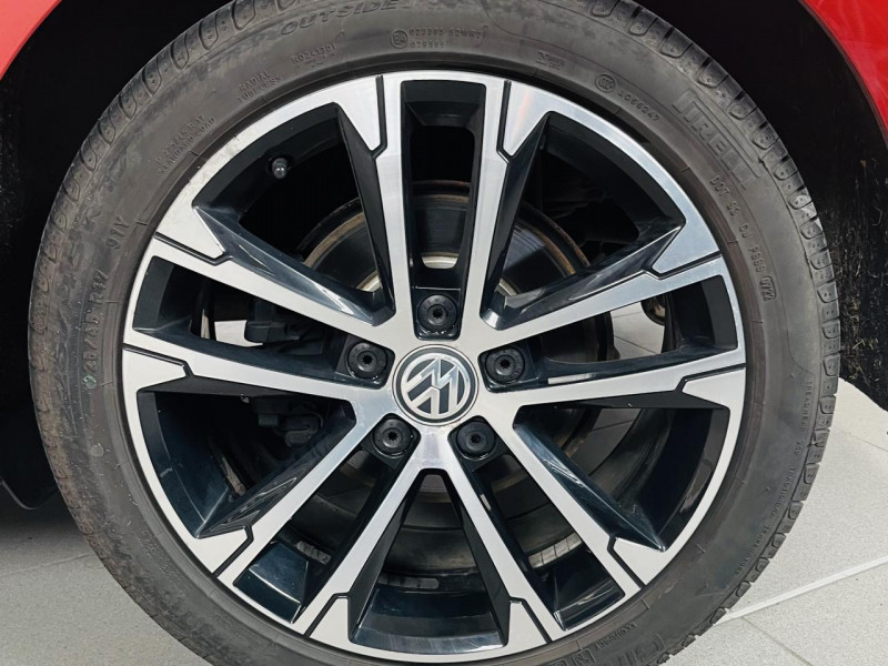 Photo 17 de l'offre de VOLKSWAGEN GOLF  2.0 TDI 150 BlueMotion Technology FAP Highline à 13490€ chez Occasions Champenoises