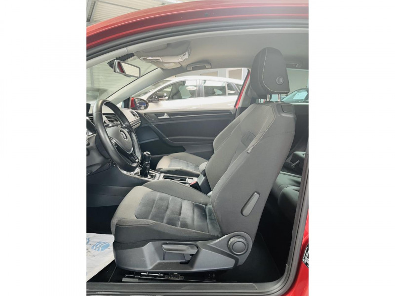 Photo 8 de l'offre de VOLKSWAGEN GOLF  2.0 TDI 150 BlueMotion Technology FAP Highline à 13490€ chez Occasions Champenoises