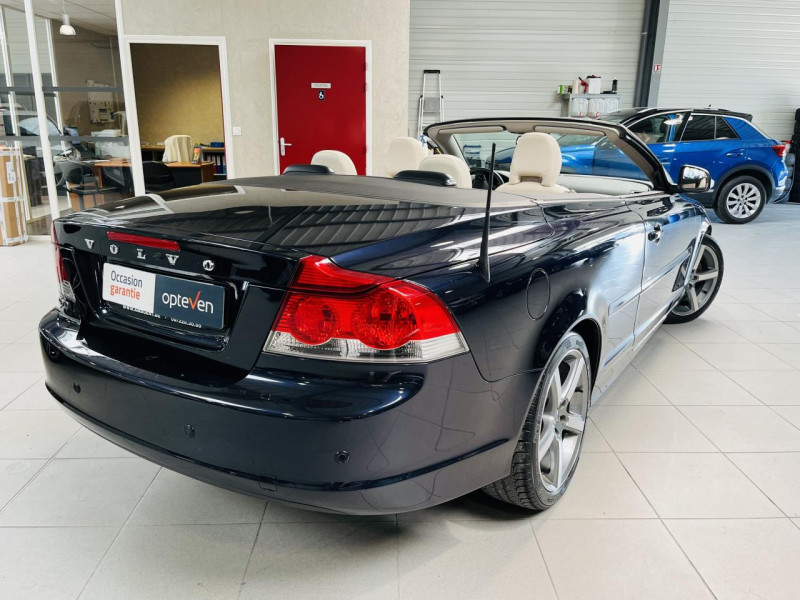 Photo 19 de l'offre de VOLVO C70 2.0D 136 Momentum à 11990€ chez Occasions Champenoises