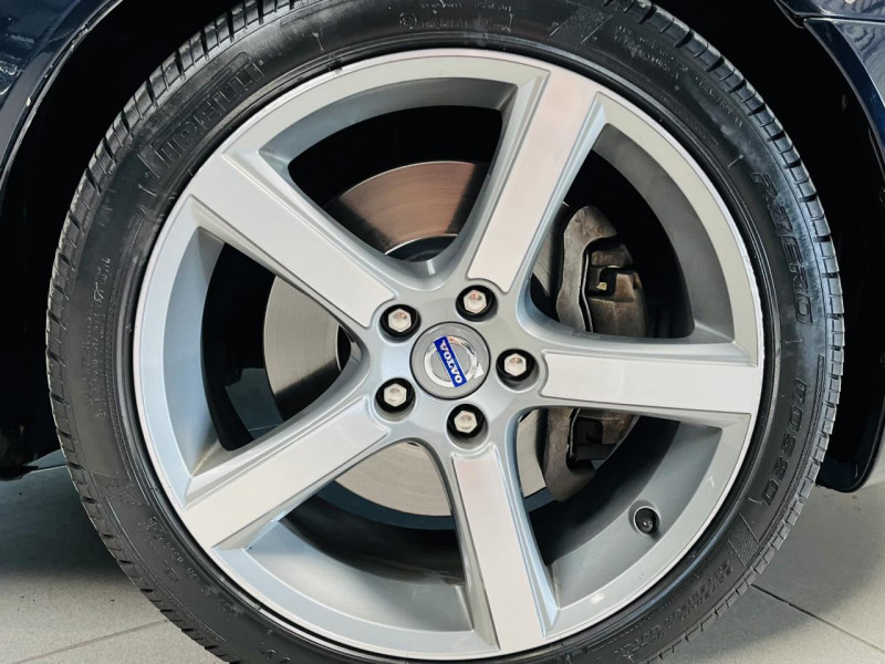 Photo 24 de l'offre de VOLVO C70 2.0D 136 Momentum à 11990€ chez Occasions Champenoises
