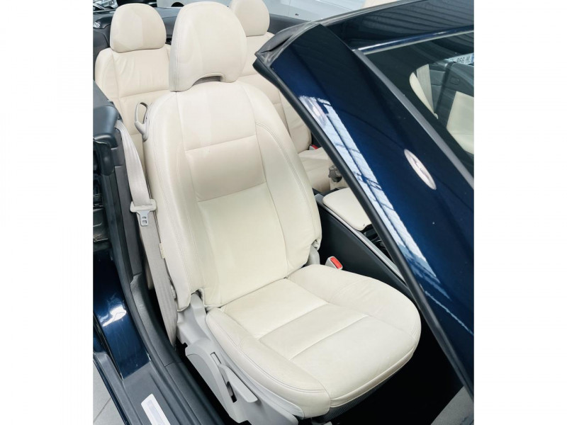 Photo 14 de l'offre de VOLVO C70 2.0D 136 Momentum à 11990€ chez Occasions Champenoises