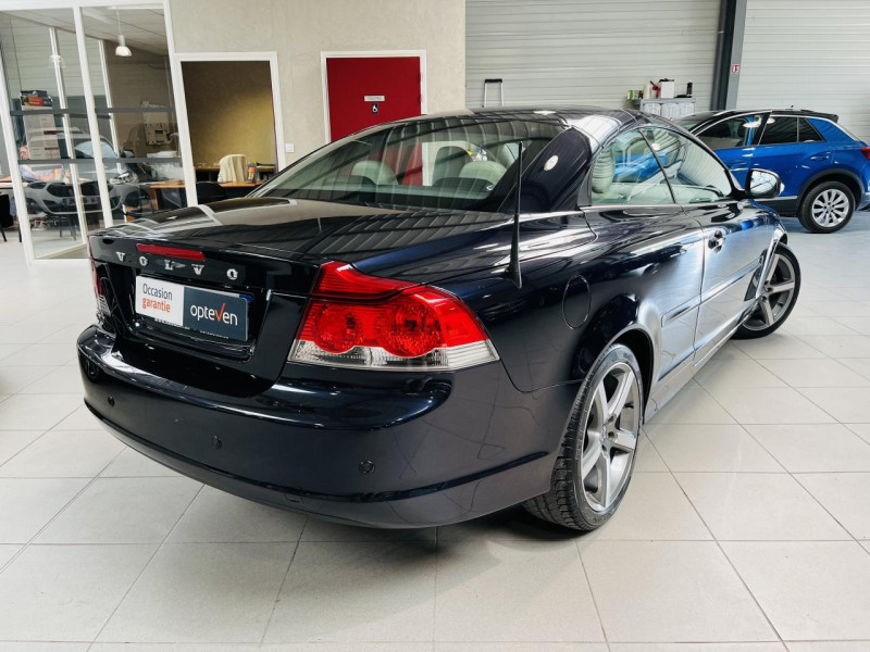 Photo 20 de l'offre de VOLVO C70 2.0D 136 Momentum à 11990€ chez Occasions Champenoises