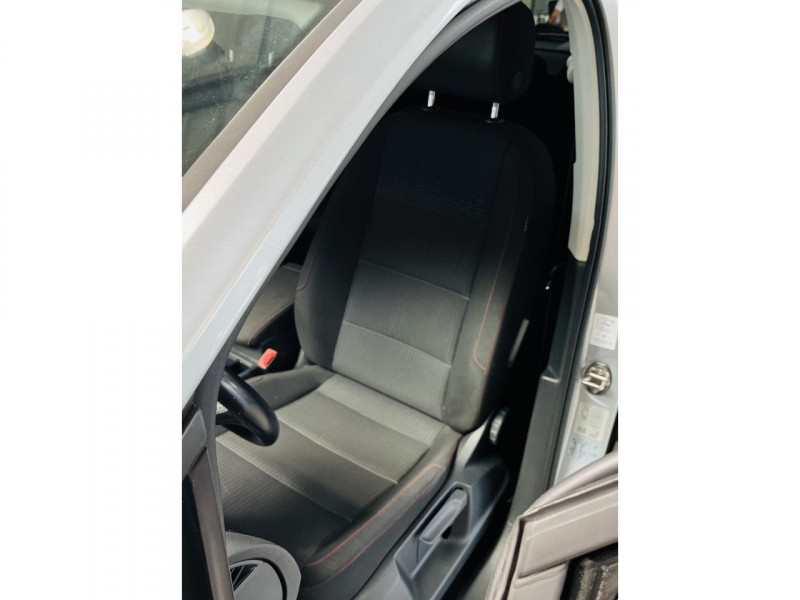 Photo 9 de l'offre de VOLKSWAGEN TOURAN 1.4 TSI 150 BMT DSG7 5pl Sound à 14990€ chez Occasions Champenoises