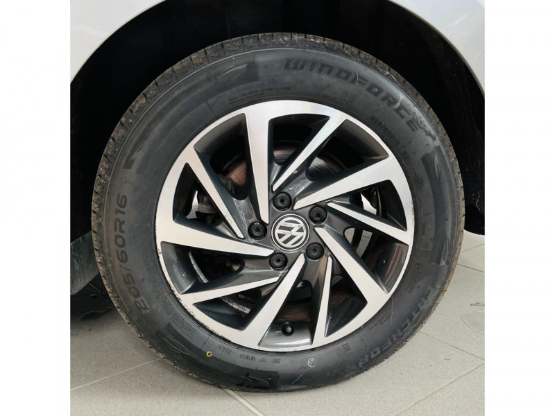 Photo 21 de l'offre de VOLKSWAGEN TOURAN 1.4 TSI 150 BMT DSG7 5pl Sound à 14990€ chez Occasions Champenoises