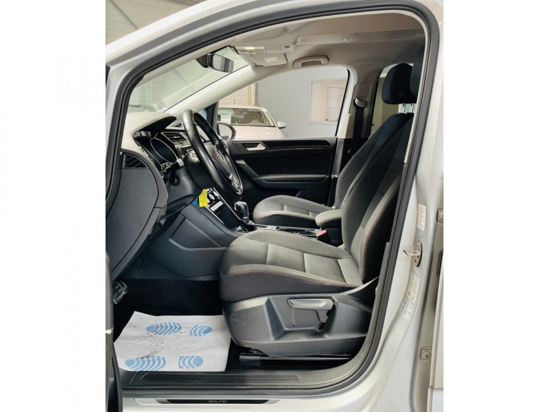 Photo 10 de l'offre de VOLKSWAGEN TOURAN 1.4 TSI 150 BMT DSG7 5pl Sound à 14990€ chez Occasions Champenoises