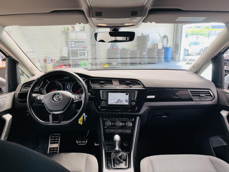 Photo 3 de l'offre de VOLKSWAGEN TOURAN 1.4 TSI 150 BMT DSG7 5pl Sound à 14990€ chez Occasions Champenoises