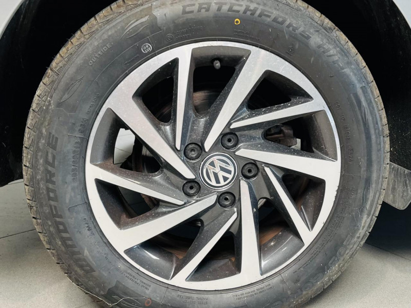 Photo 22 de l'offre de VOLKSWAGEN TOURAN 1.4 TSI 150 BMT DSG7 5pl Sound à 14990€ chez Occasions Champenoises