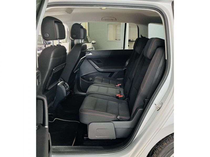 Photo 11 de l'offre de VOLKSWAGEN TOURAN 1.4 TSI 150 BMT DSG7 5pl Sound à 14990€ chez Occasions Champenoises