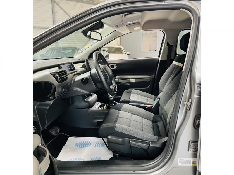 Photo 10 de l'offre de CITROEN C4 CACTUS BlueHDi 120 EAT6 Shine à 13990€ chez Occasions Champenoises
