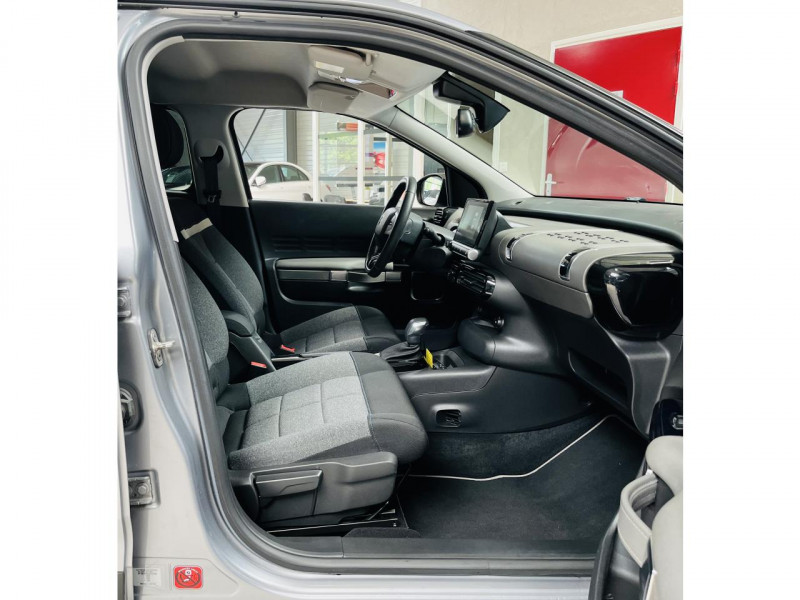 Photo 14 de l'offre de CITROEN C4 CACTUS BlueHDi 120 EAT6 Shine à 13990€ chez Occasions Champenoises