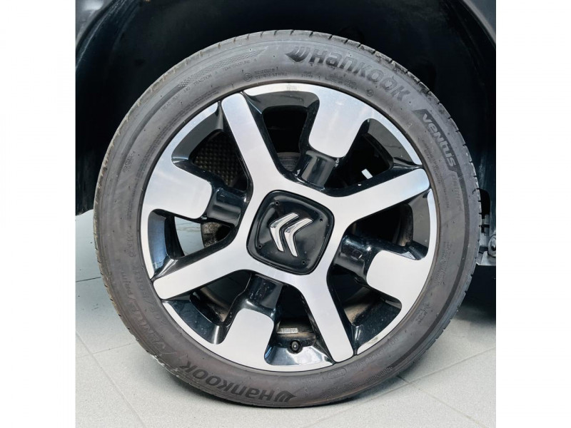 Photo 22 de l'offre de CITROEN C4 CACTUS BlueHDi 120 EAT6 Shine à 13990€ chez Occasions Champenoises